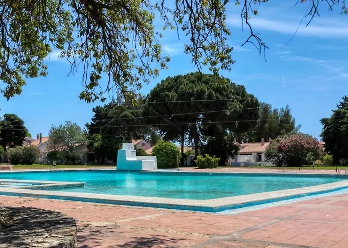 Poolside Sereno Villa Albufeira